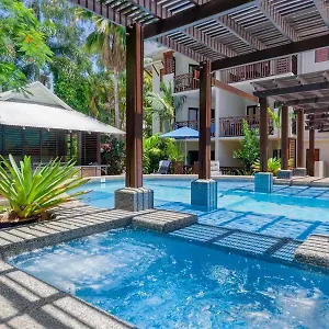 charming-1-bedroom-apt-close-to-town-beach.cairnshotels4all.com/