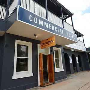 Hotel Commercial, Charters Towers